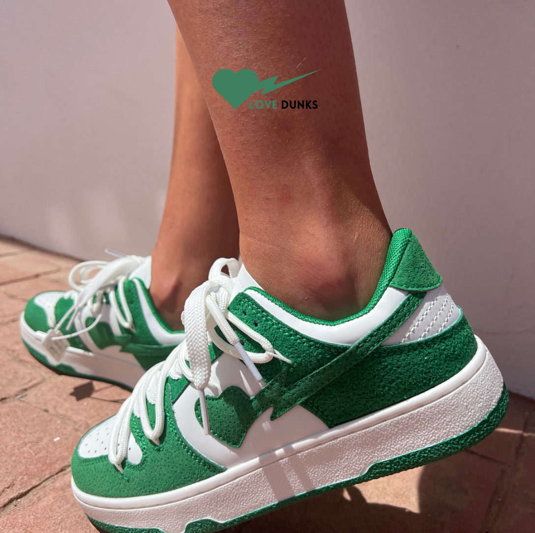 Love Dunks™ - Meest Trendy Sneakers!